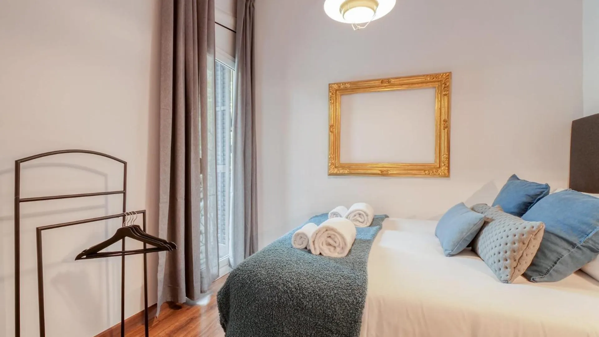 Sweett - Comte Urgell Apartment Barcelona